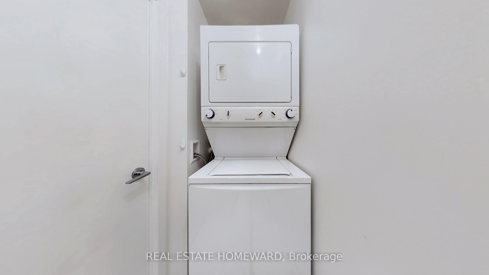 2 Bedrooms Condo at 66 Forest Manor, Toronto For sale