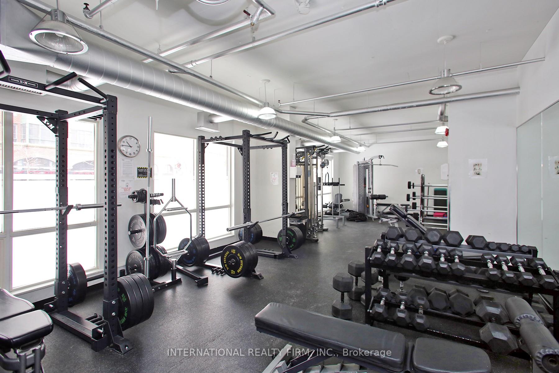 2 Bedrooms Condo at 800 King, Toronto For sale