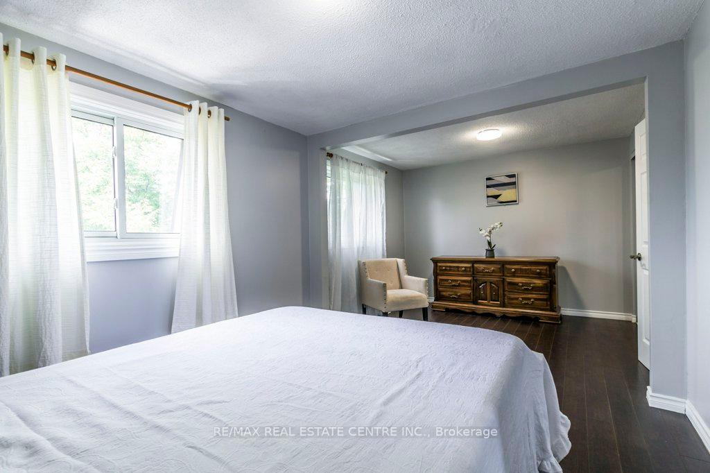 3 Bedrooms Condo at 444 Stone Church,  Hamilton For sale