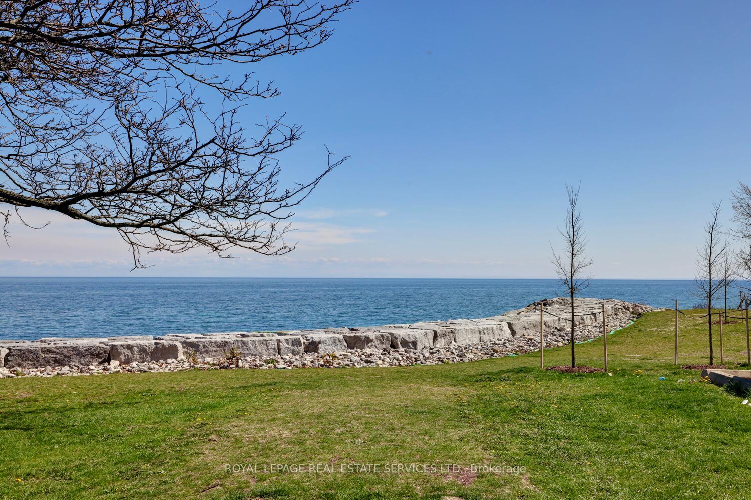 1 Bedroom Co-op at 41 Lake Shore, Toronto For sale