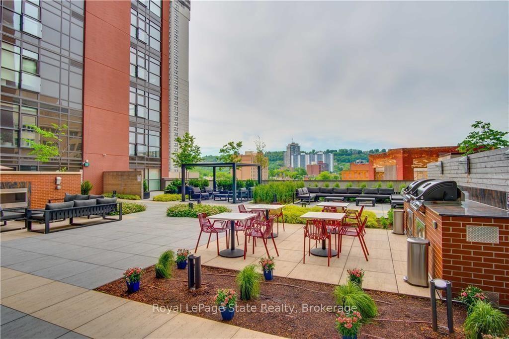 1 Bedroom Condo at 118 KING,  Hamilton For sale