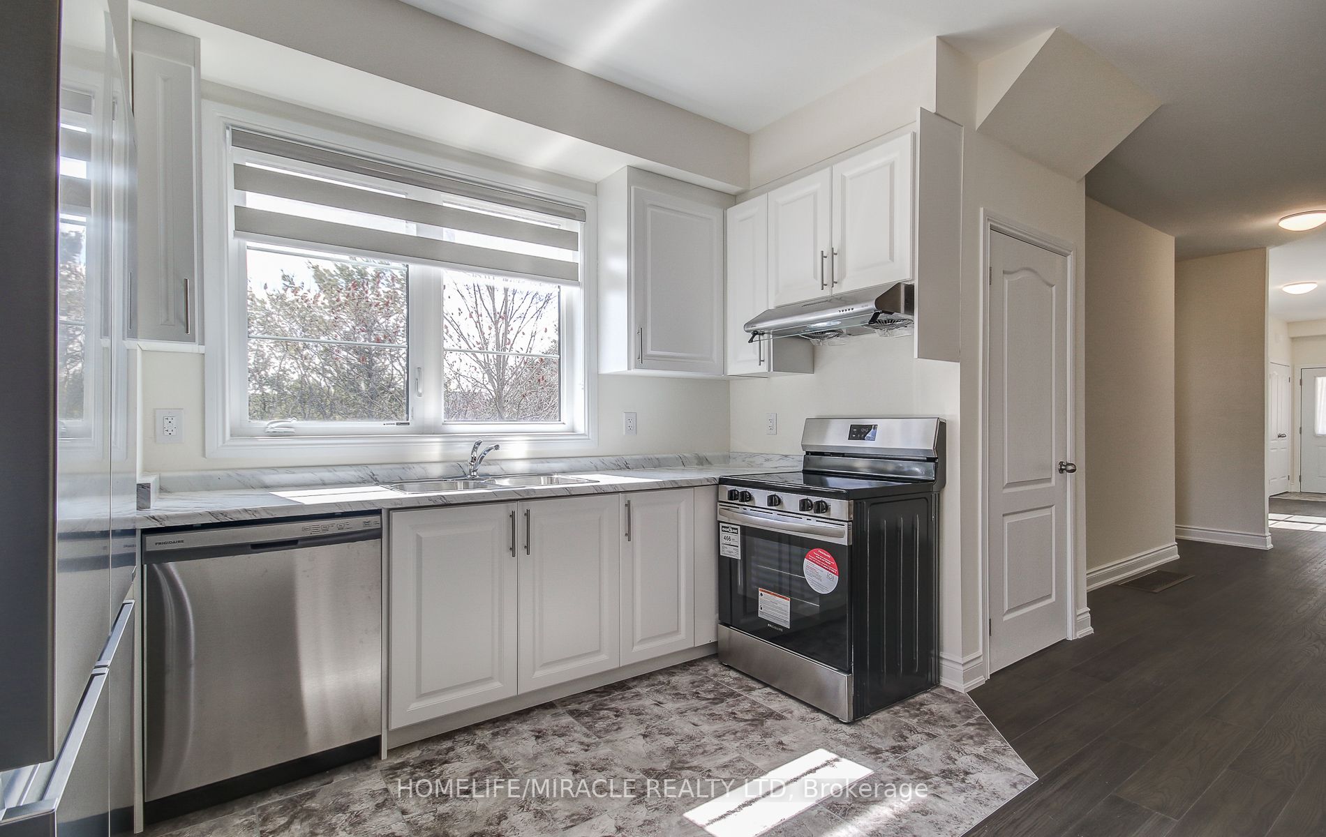 28 Yvonne Drive, Brampton, ON L7A 3N7