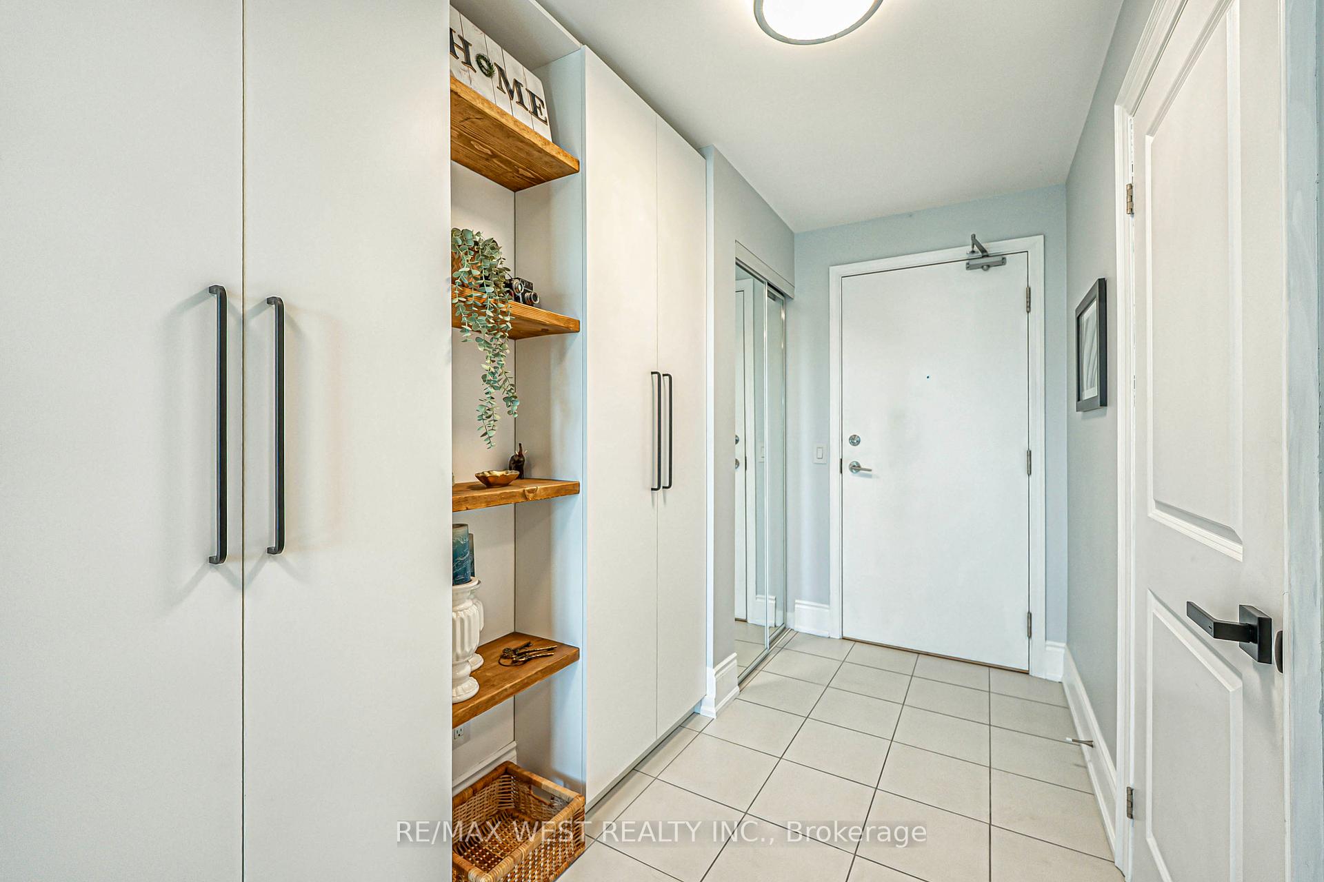 2 Bedrooms Condo at 2522 Keele, Toronto For sale