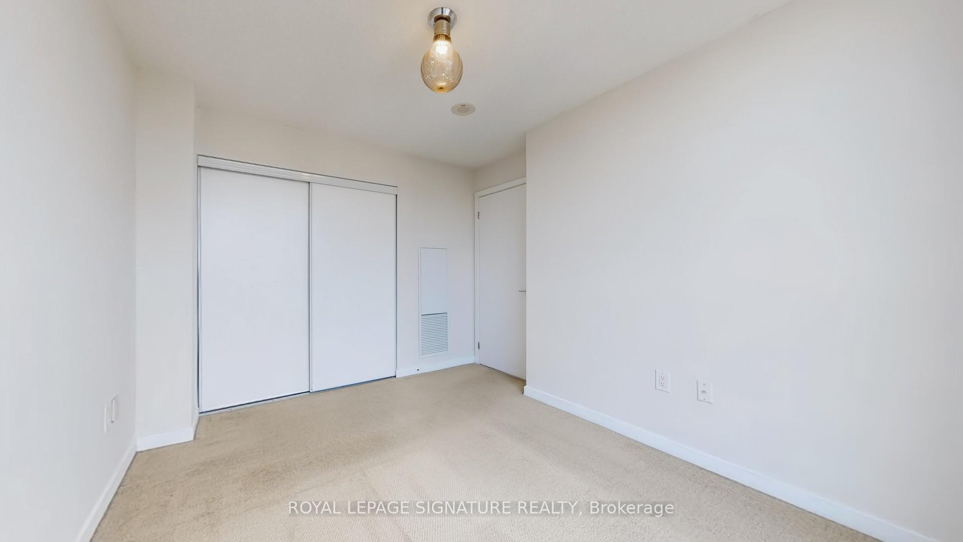 2 Bedrooms Condo at 70 Forest Manor, Toronto For sale