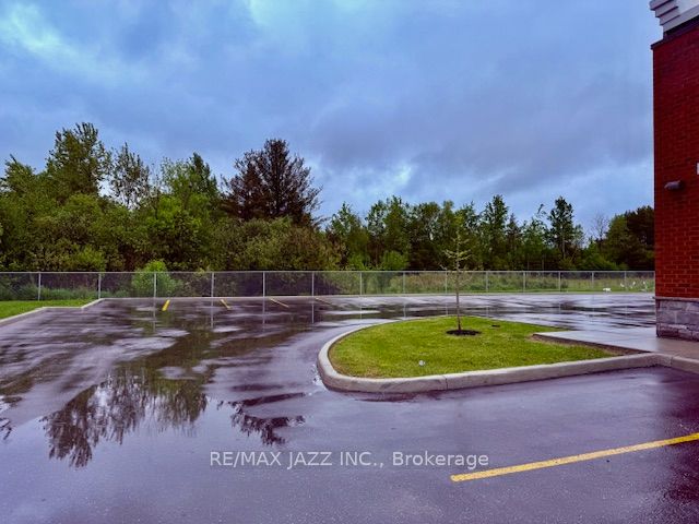472 Taunton Road W, #12