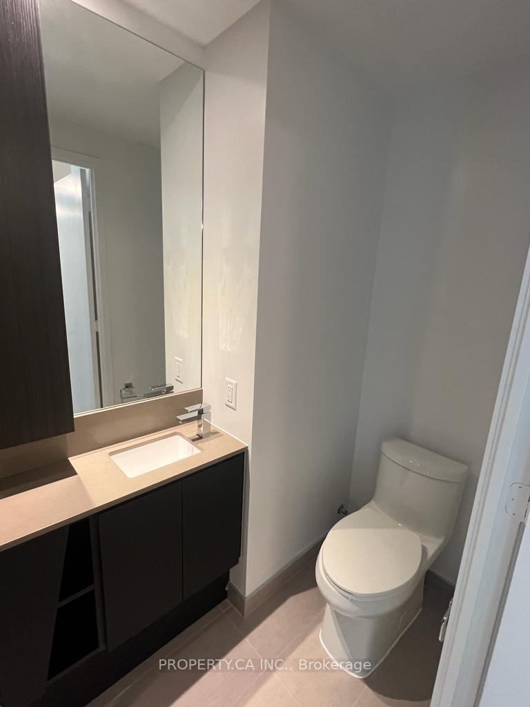 3 Bedrooms Condo at 3883 Quartz, Mississauga For sale