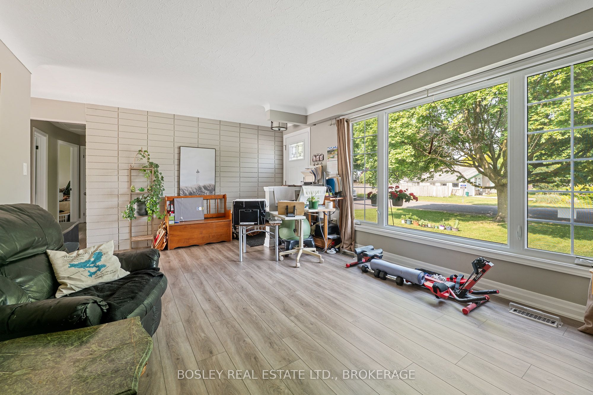101 Rochelle Drive