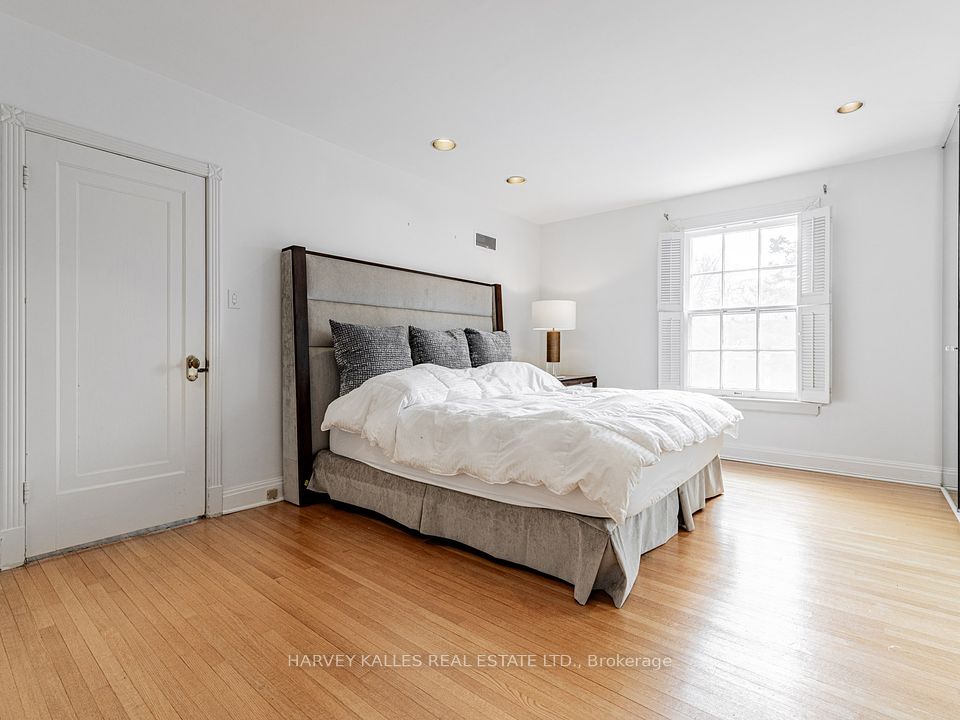 2 Silverwood Avenue