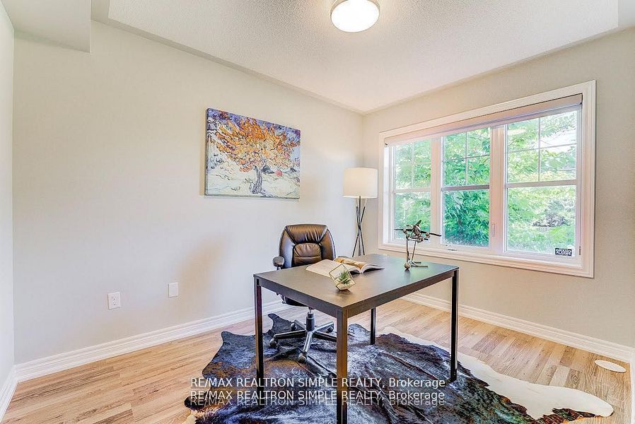 120 Roy Grove Way, Markham, ON L6E 0T7
