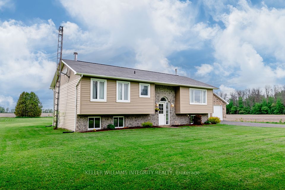 10811 Hulbert Road, South Dundas, ON K0E 1C0