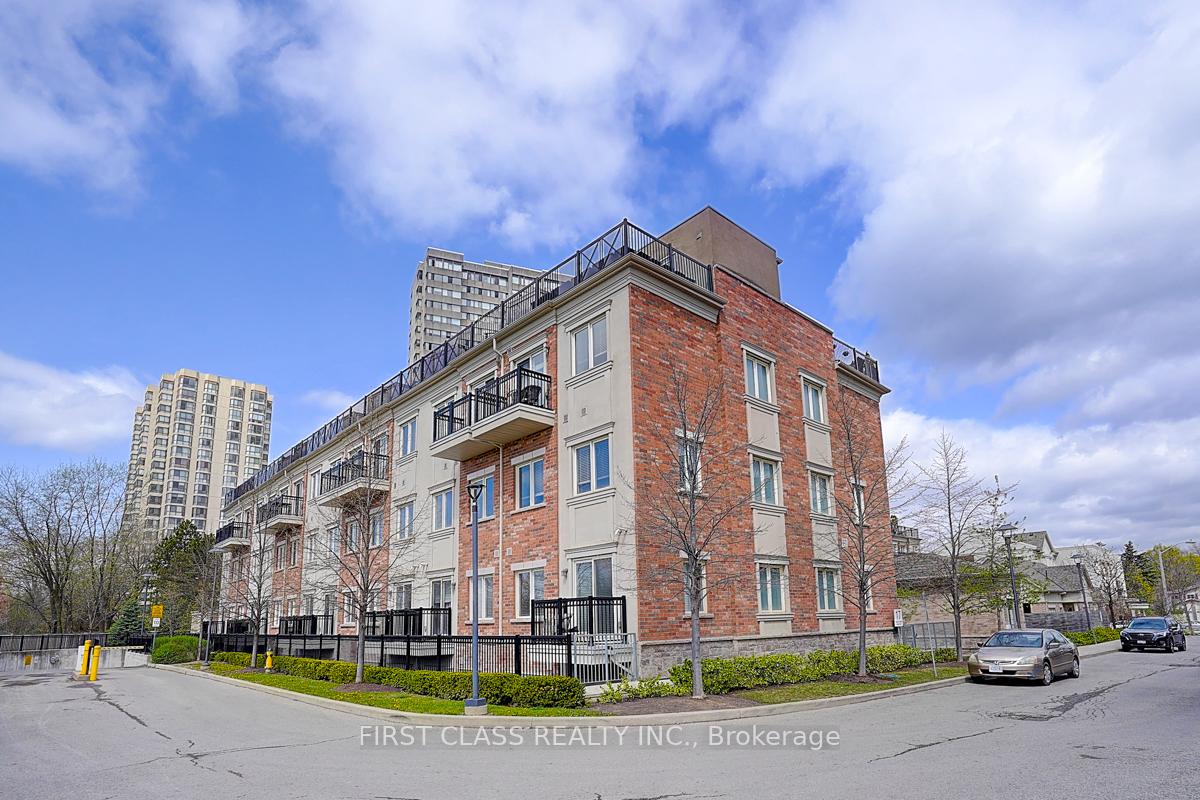3 Bedrooms Condo at 17 Coneflower,  Toronto For sale