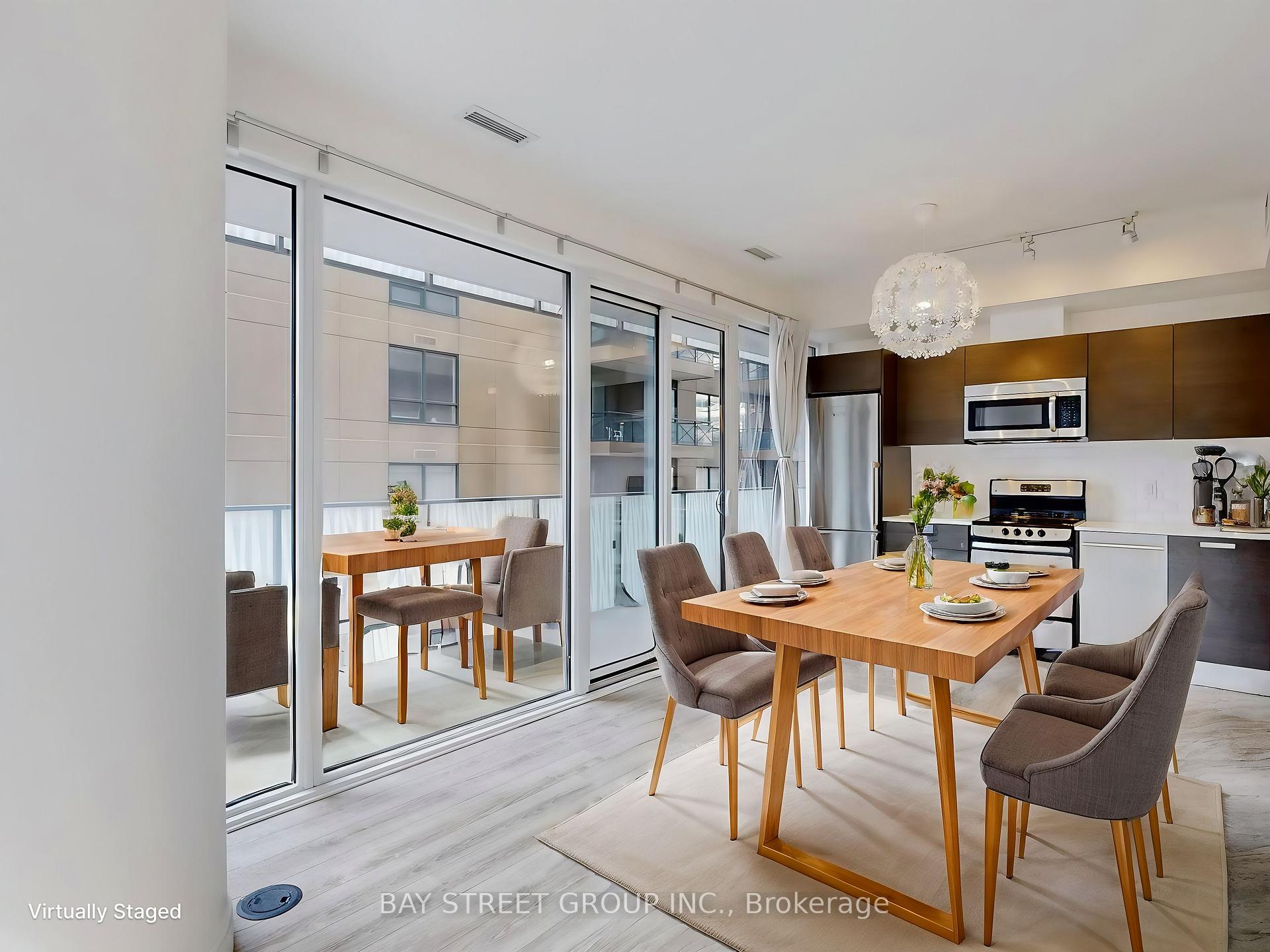 1 Bedroom Condo at 42 Charles,  Toronto For sale