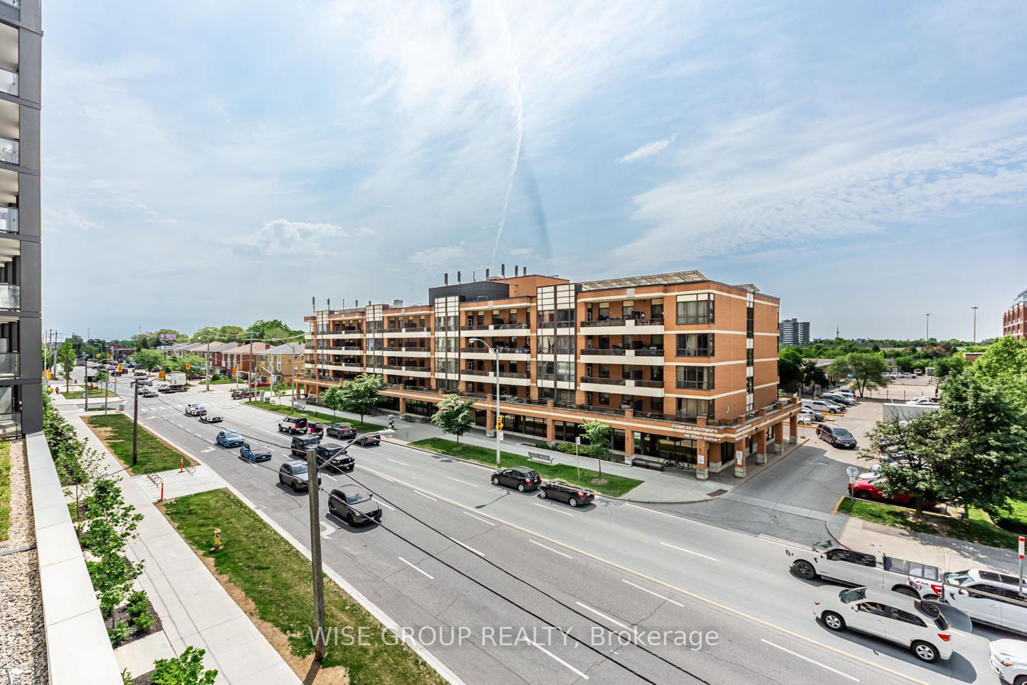 3 Bedrooms Condo at 500 Wilson, Toronto For sale