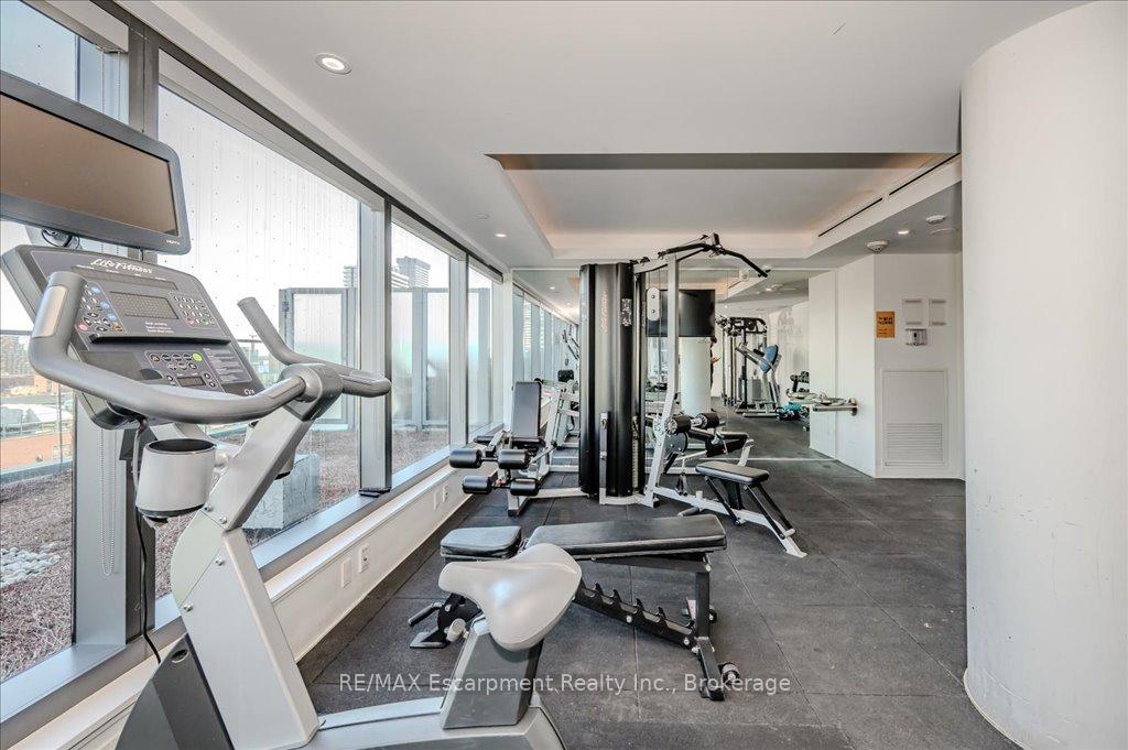 2 Bedrooms Condo at 60 Colborne, Toronto For sale