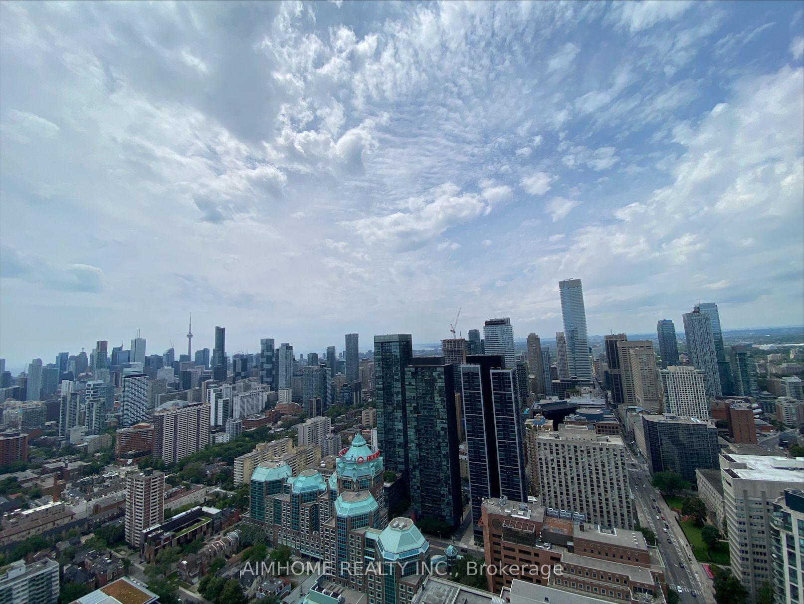 2 Bedrooms Condo at 395 Bloor, Toronto For sale