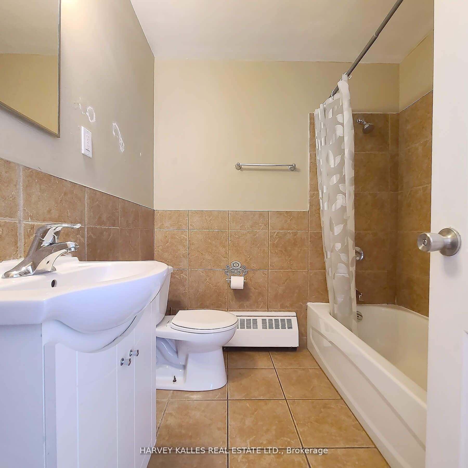 80 Blackfriar Avenue 308