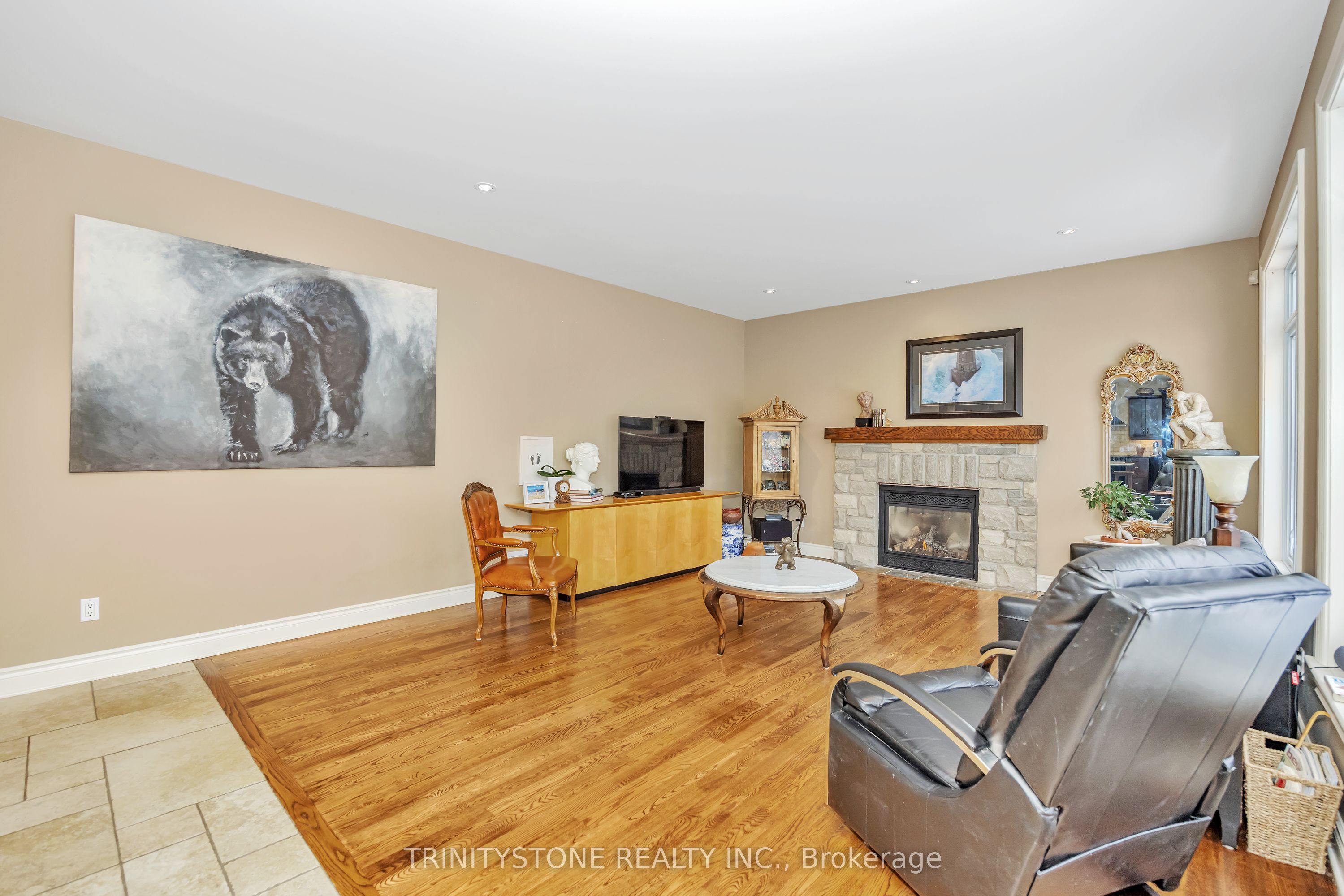 15 Canadian Drive