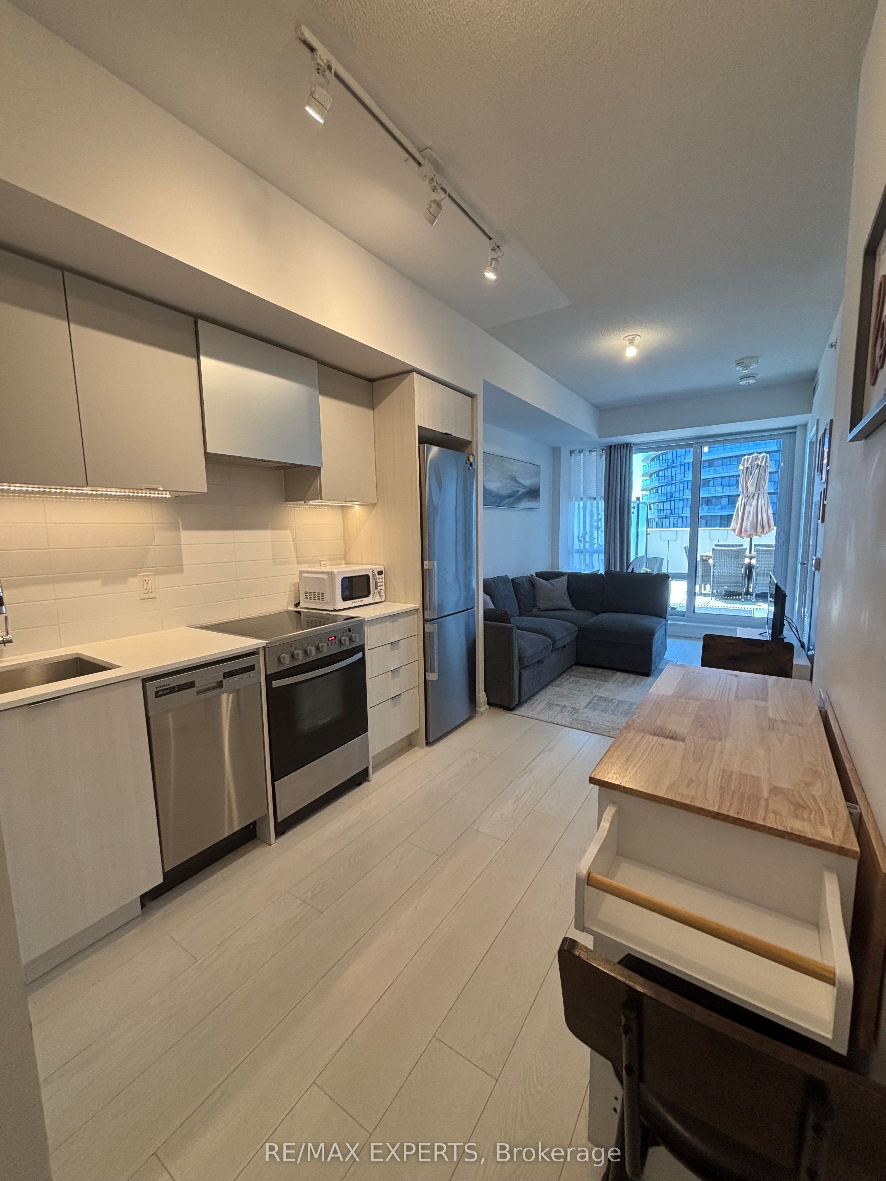 26 Gibbs Road, #731