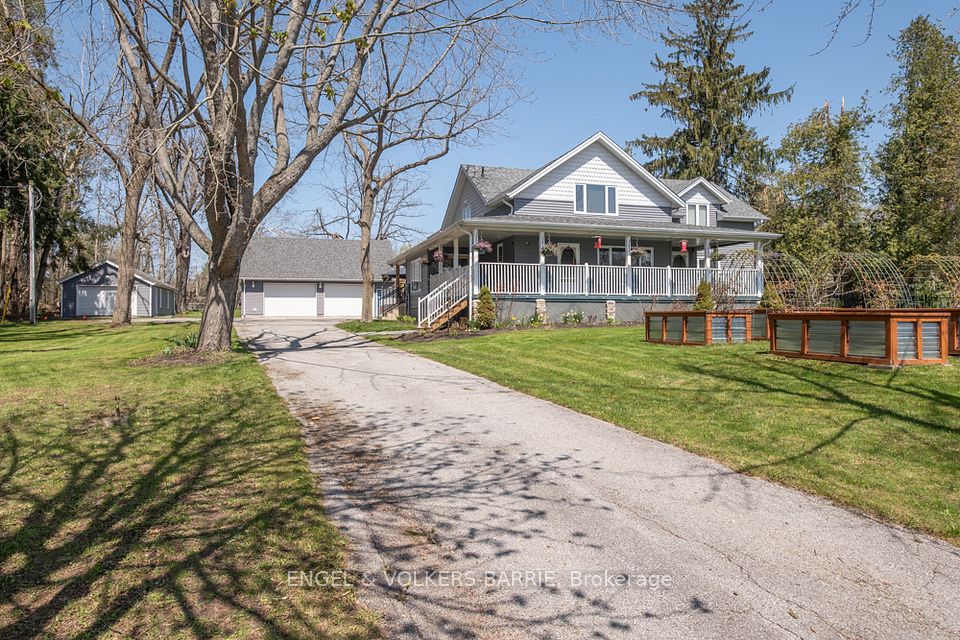112 Lakeshore