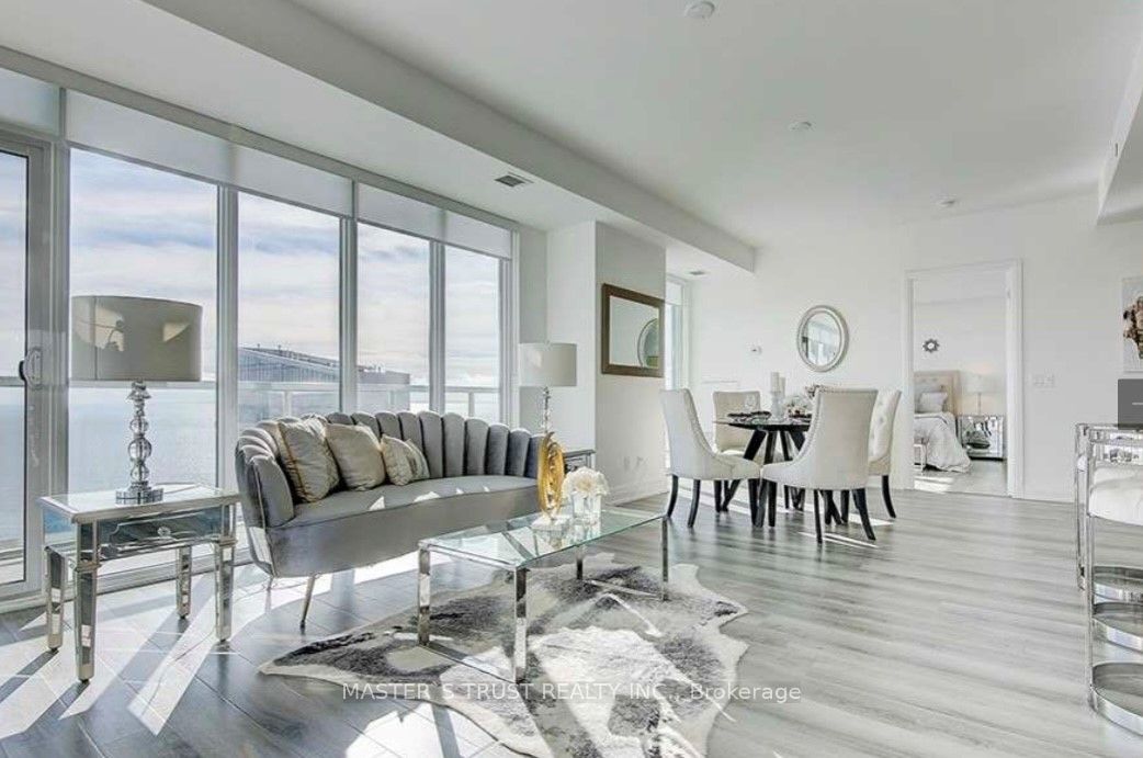56 Annie Craig Drive, #4101