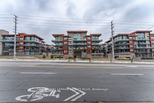 1575 Lakeshore