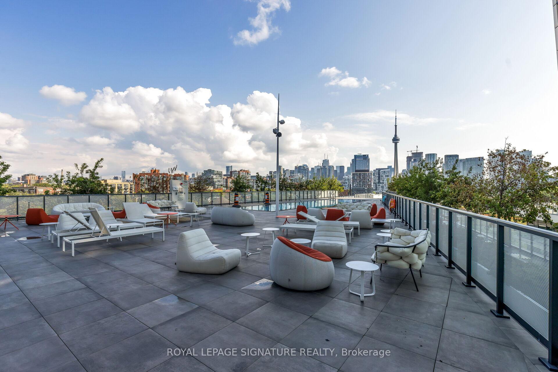 2 Bedrooms Condo at 50 Ordnance, Toronto For sale