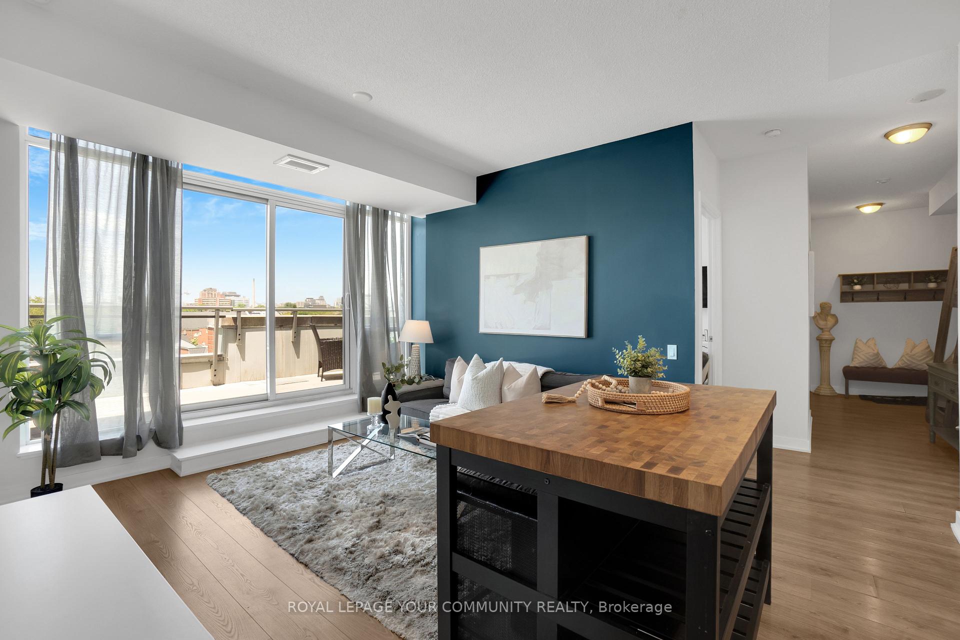 2 Bedrooms Condo at 775 King, Toronto For sale