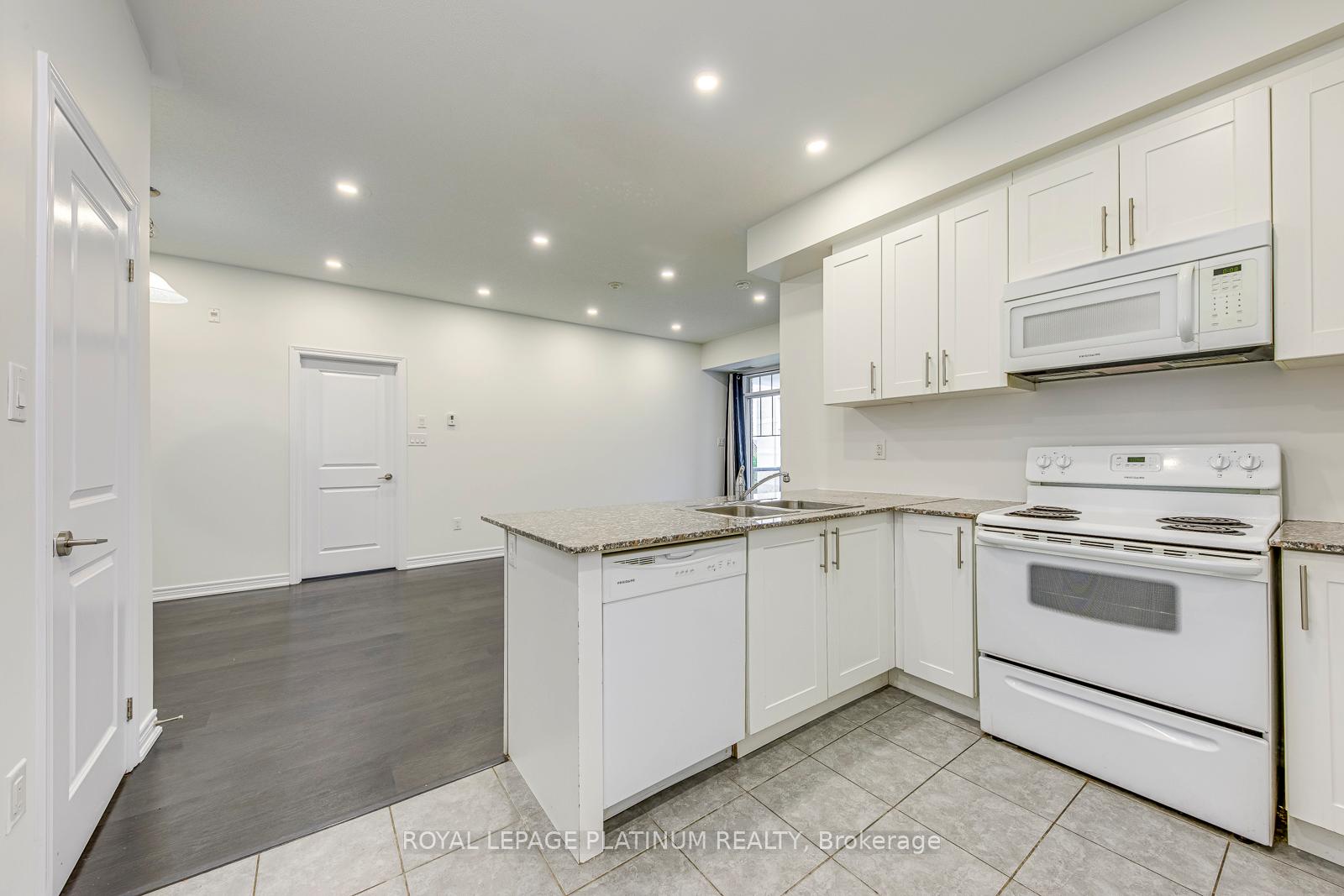 2 Bedrooms Condo at 2339 Sawgrass, Oakville For sale
