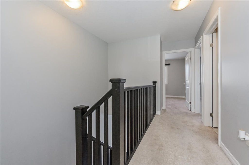 102 Westminster Crescent 102W