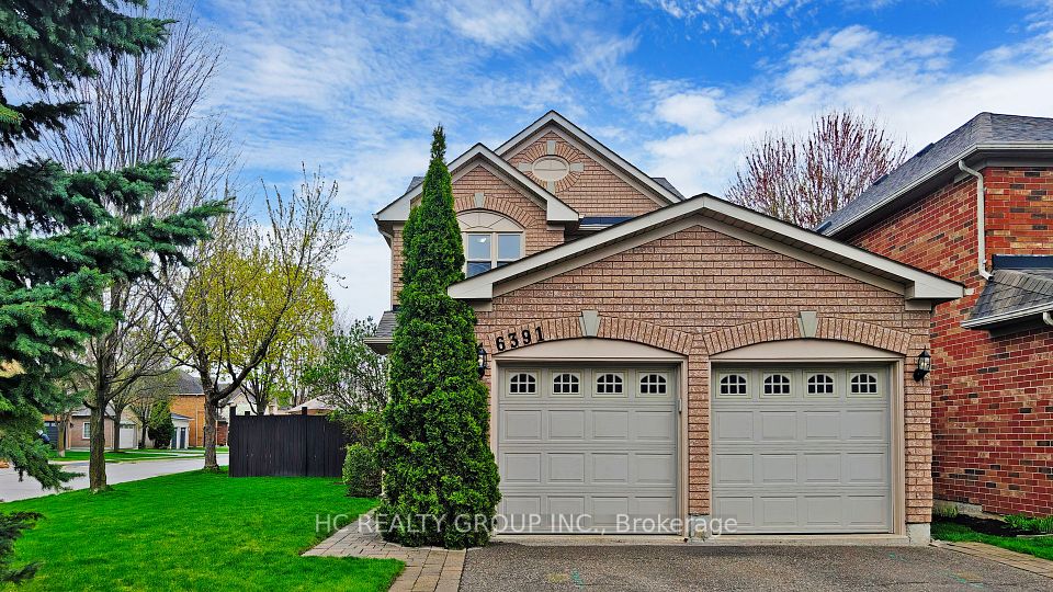6391 Amber Glen