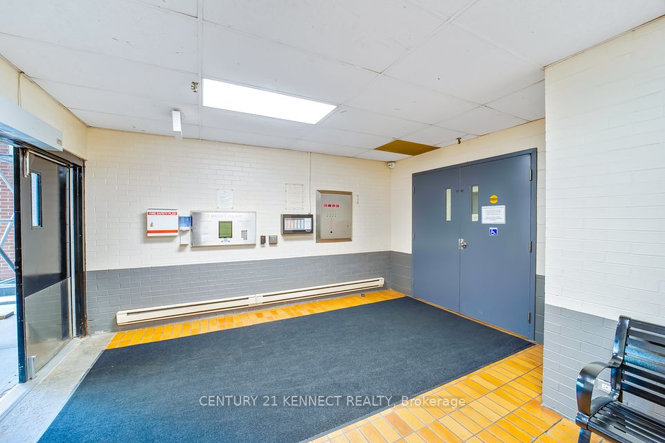 #2901 - 1 Massey Square, Toronto, ON M4C 5L4