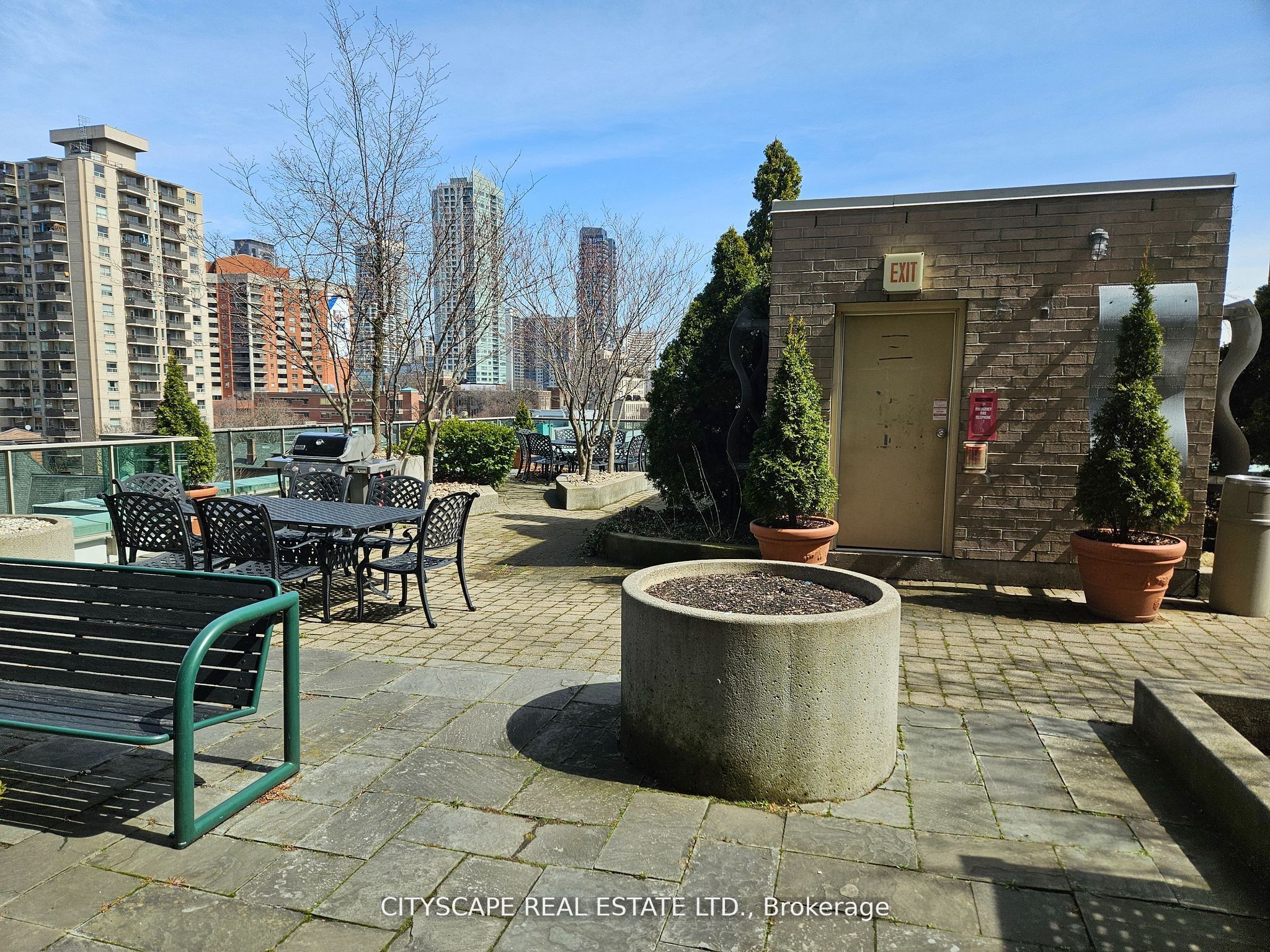 70 Alexander Street, #802