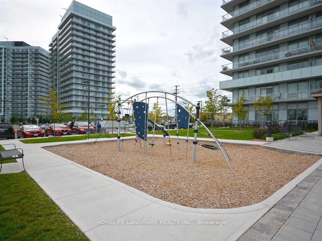 3 Bedrooms Condo at 4677 Glen Erin, Mississauga For sale
