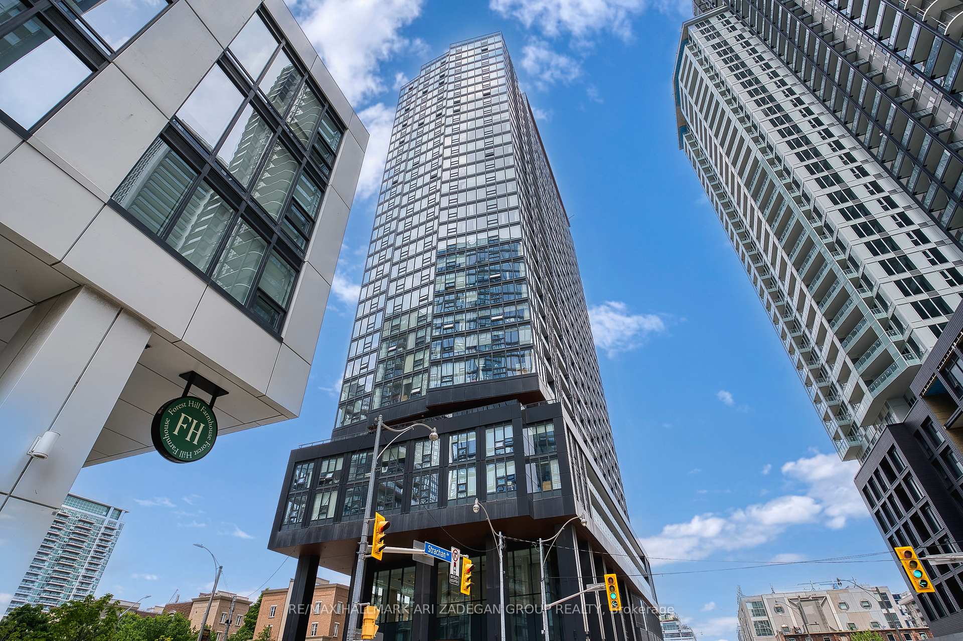 2 Bedrooms Condo at 19 Western Battery, Toronto For sale