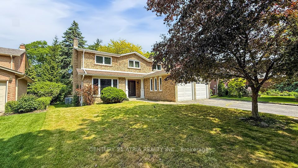 1483 Royal Oaks