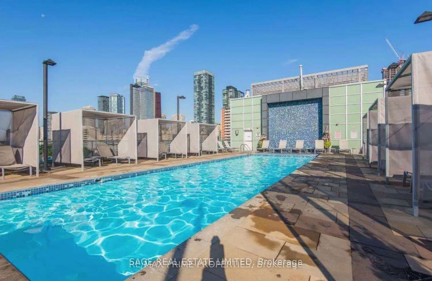 3 Bedrooms Condo at 120 Homewood, Toronto For sale