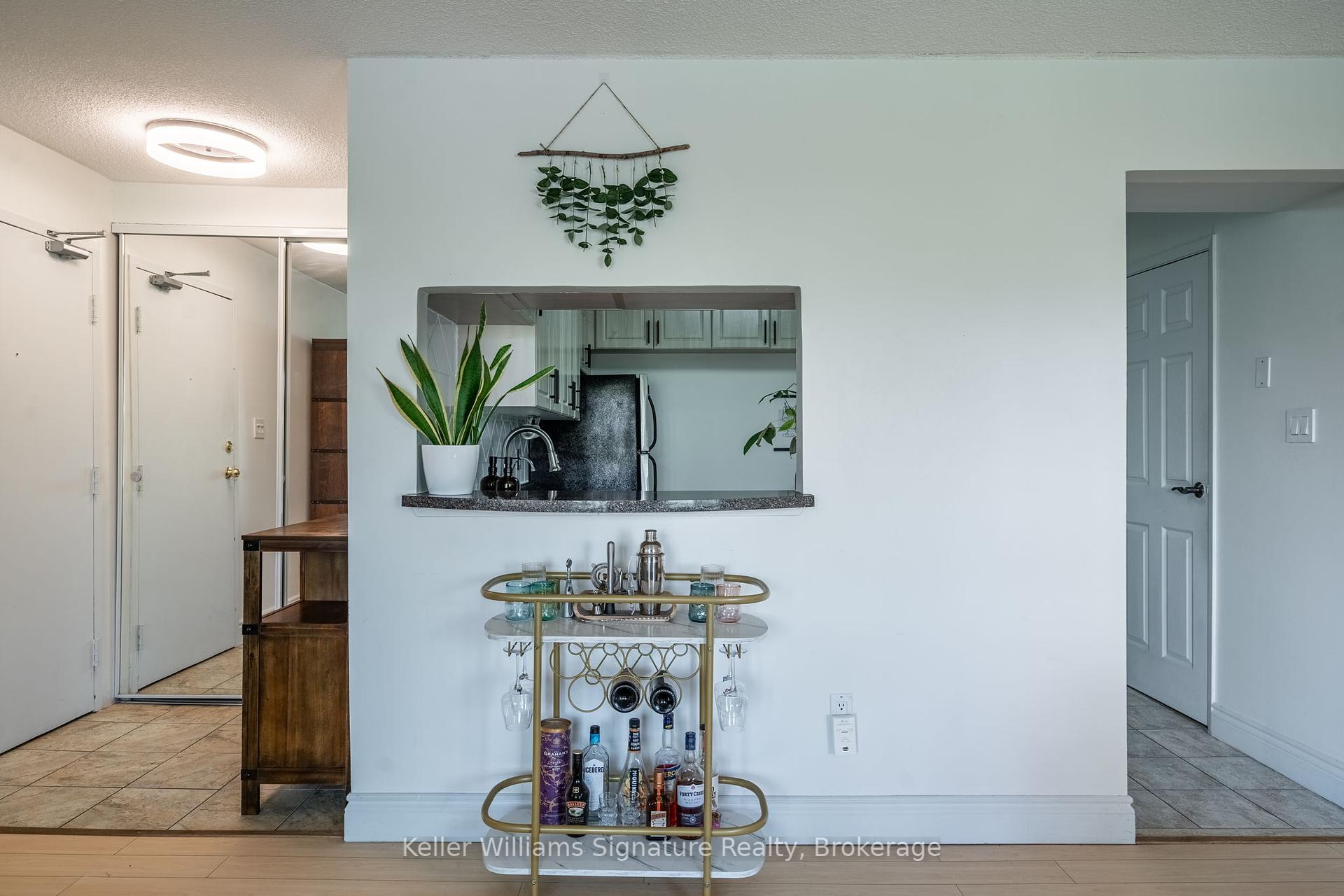 3 Bedrooms Condo at 3835 Lake Shore, Toronto For sale