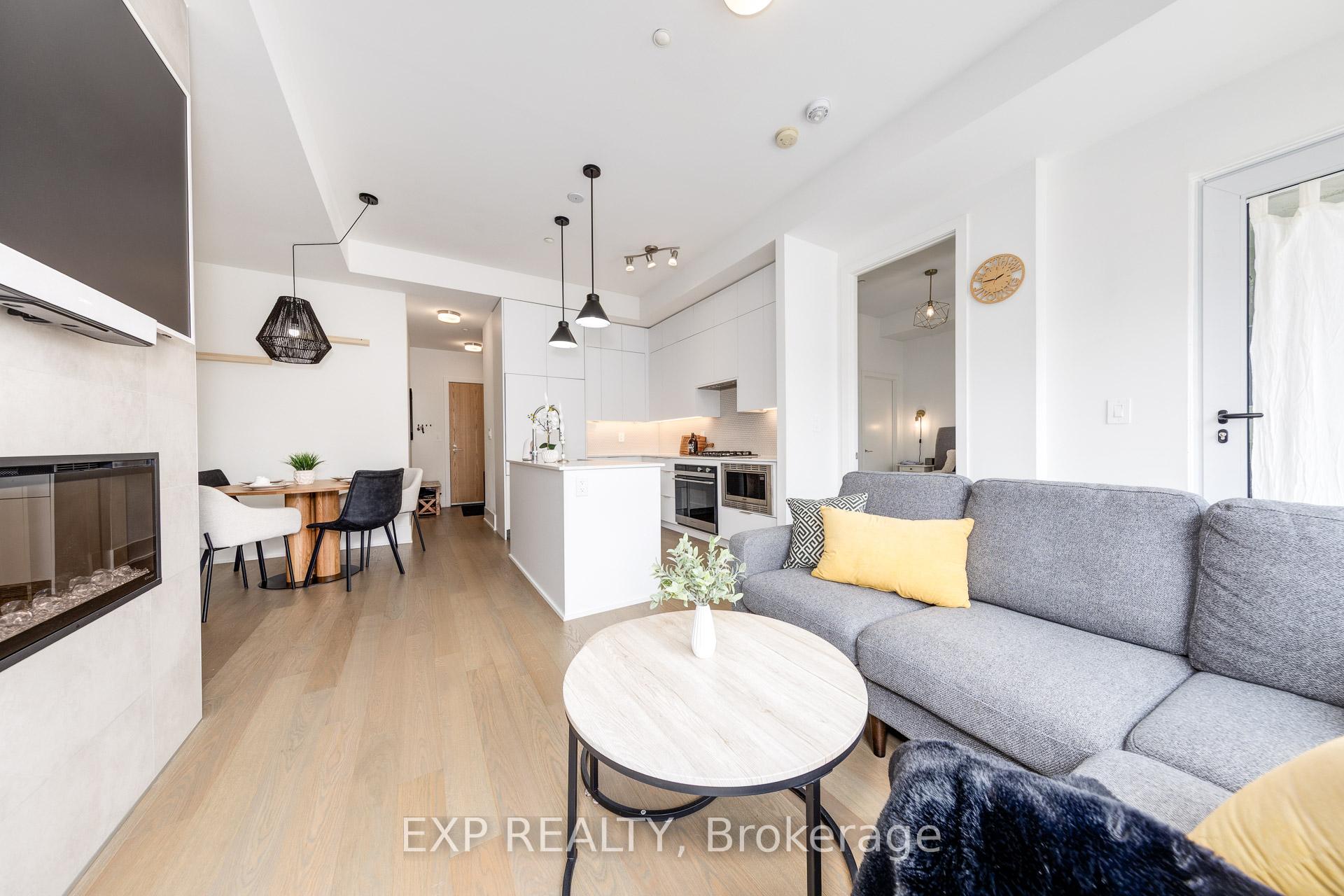2 Bedrooms Condo at 495 Logan, Toronto For sale