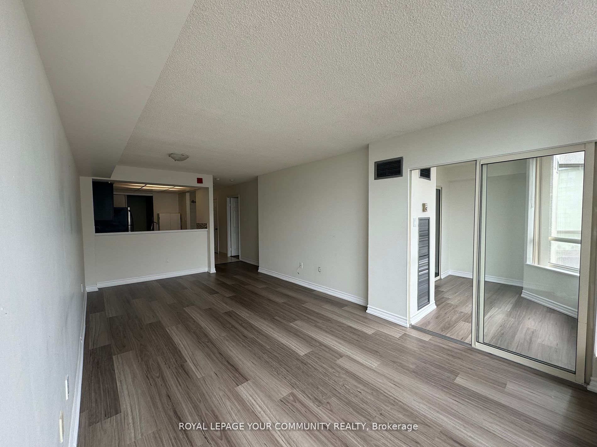 175 Cedar Avenue N, #608