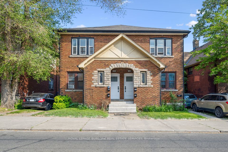 527 Kingston