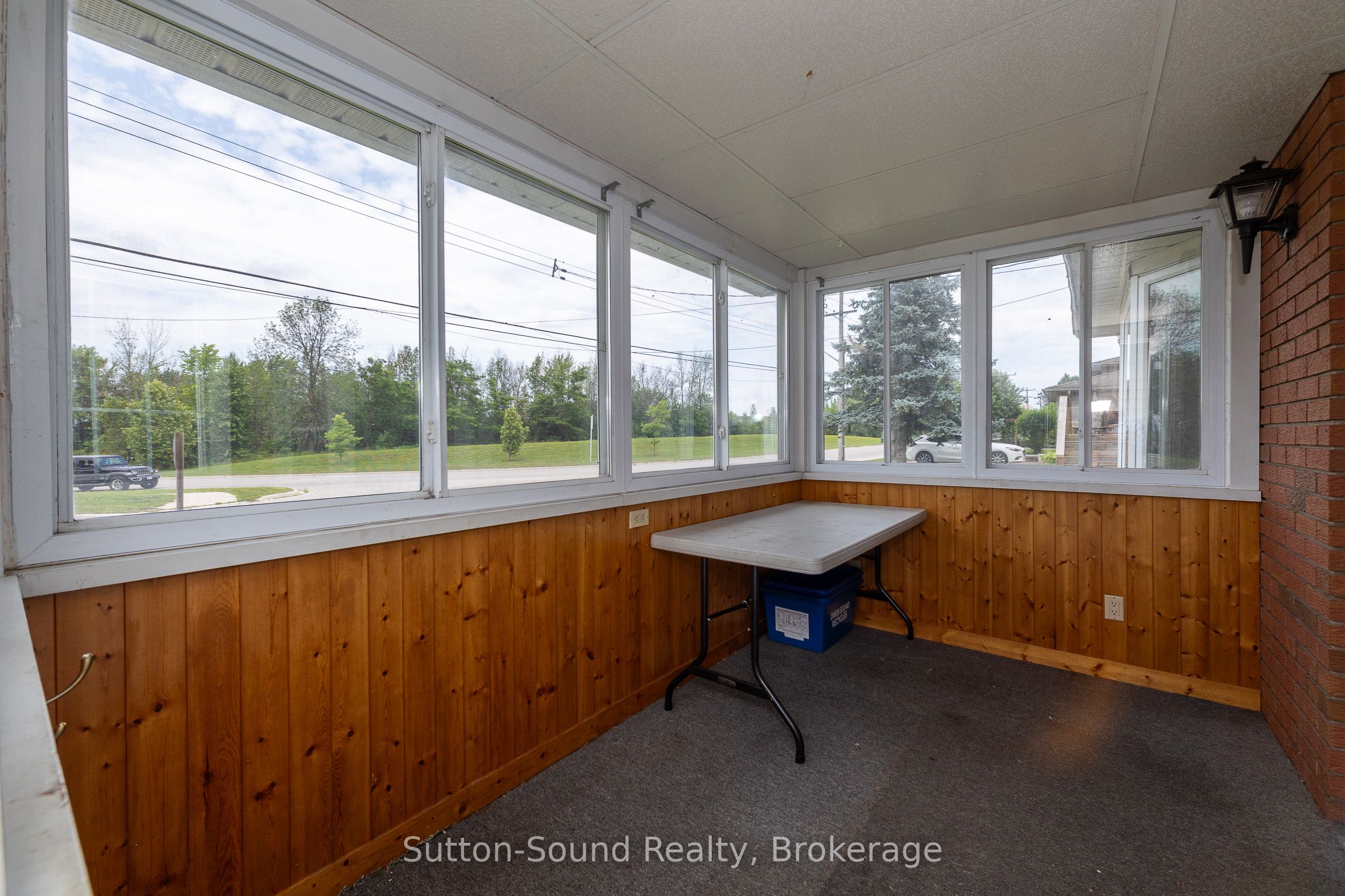 2543 3rd Avenue, Owen Sound, ON N4K 2M5