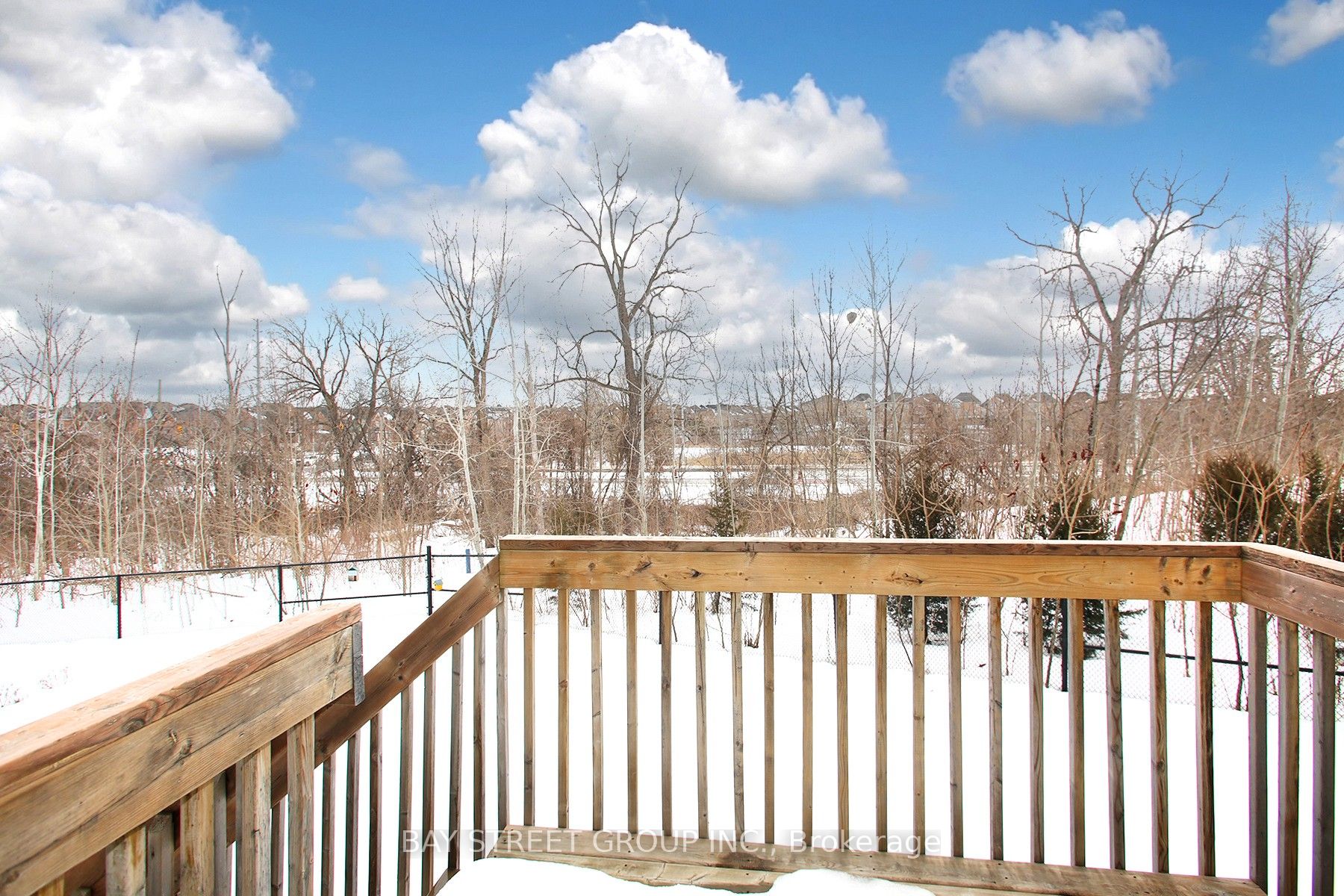 102 Carrville Woods Circle, Vaughan, ON L6A 4Z6