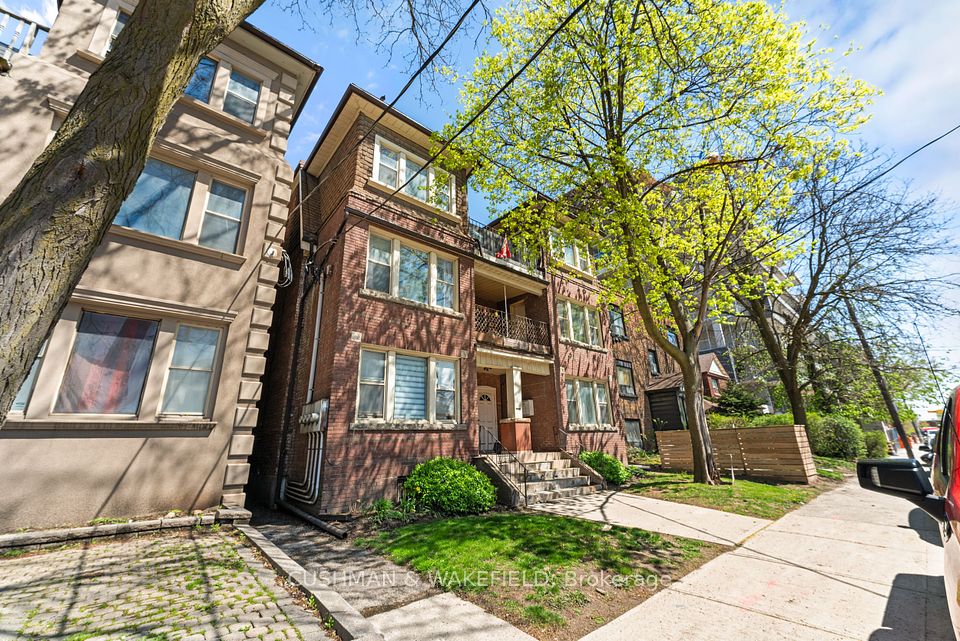 151 Vaughan