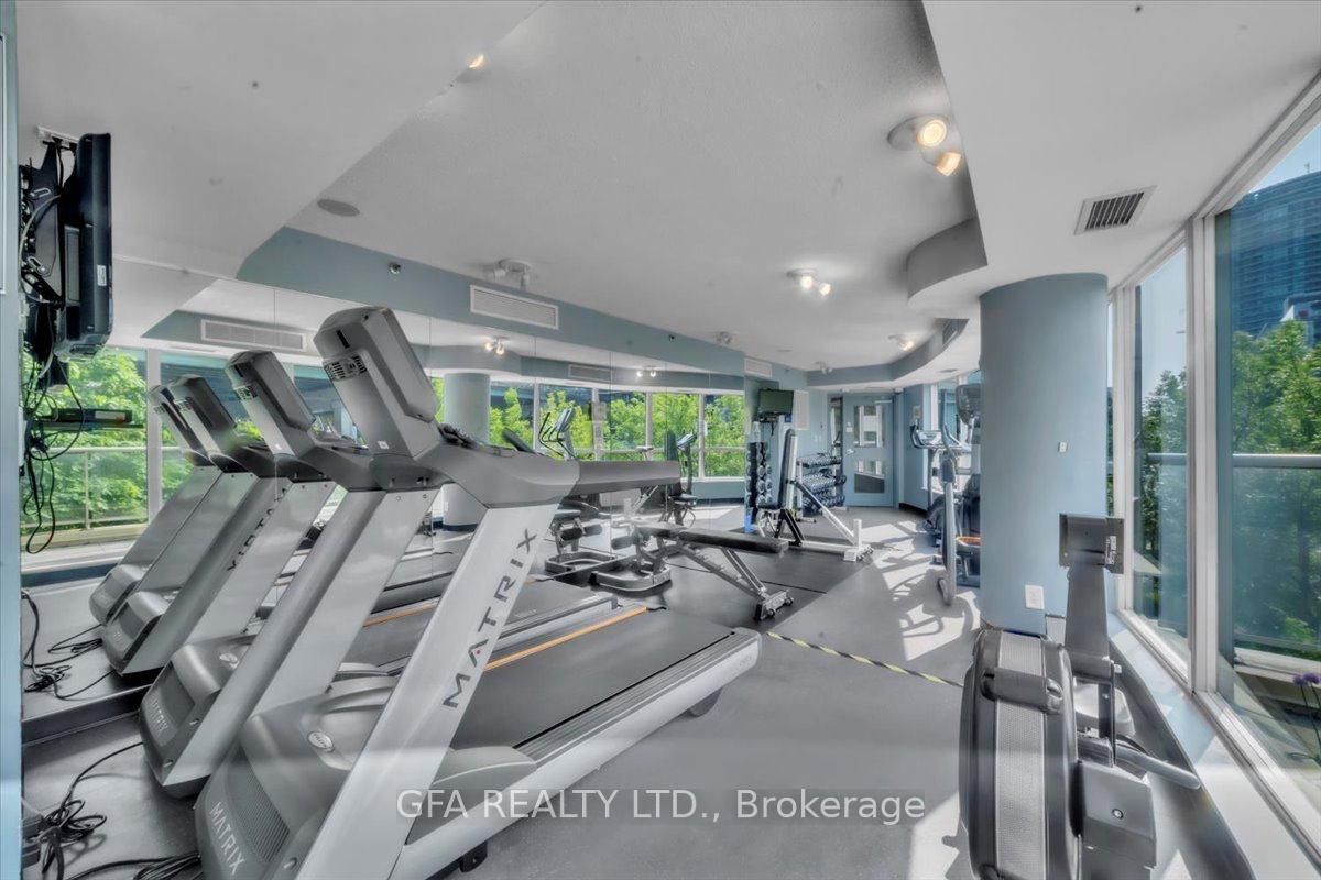 2 Bedrooms Condo at 550 Queens, Toronto For sale