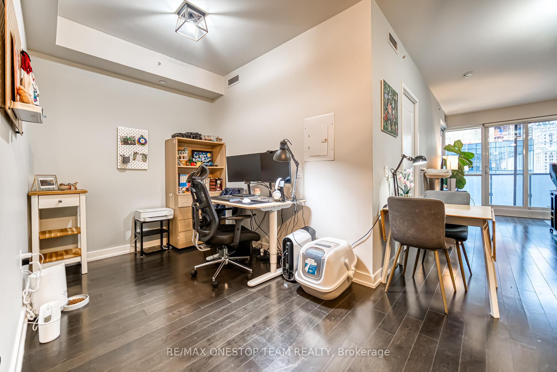2 Bedrooms Co-op at 1 The Esplanade, Toronto For sale