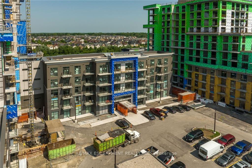 1 Bedroom Condo at 460 Dundas,  Hamilton For sale