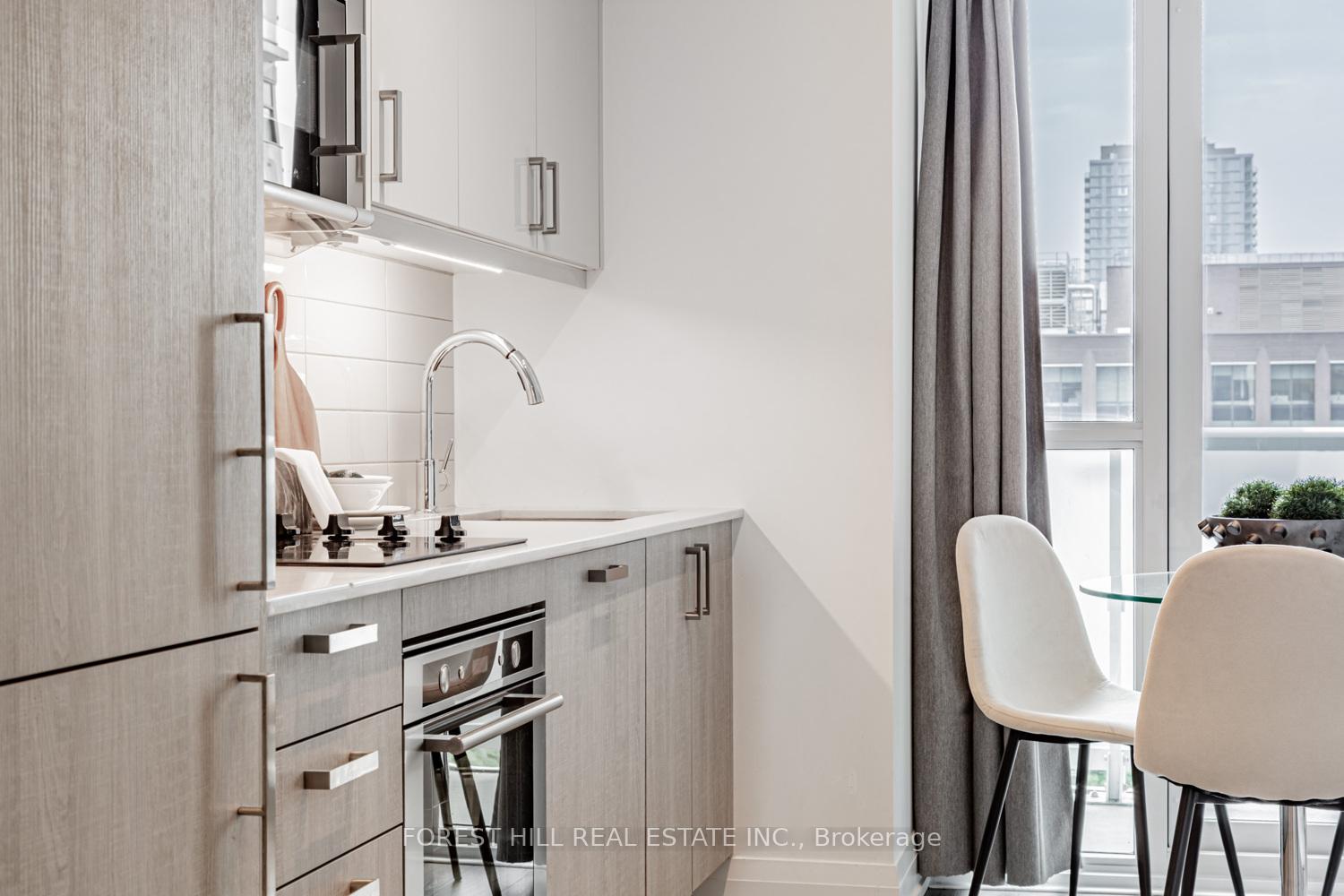 2 Bedrooms Condo at 77 Mutual, Toronto For sale