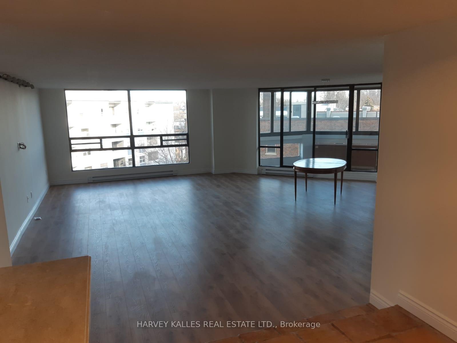 240 Heath Street W 403