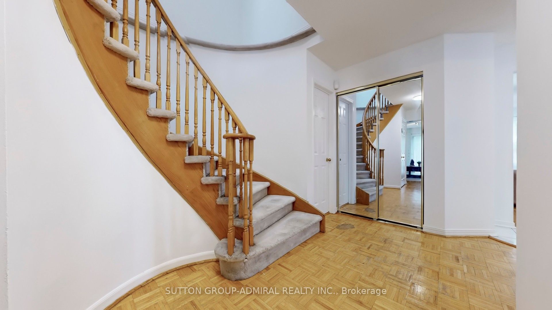 27 Thornbury Circle