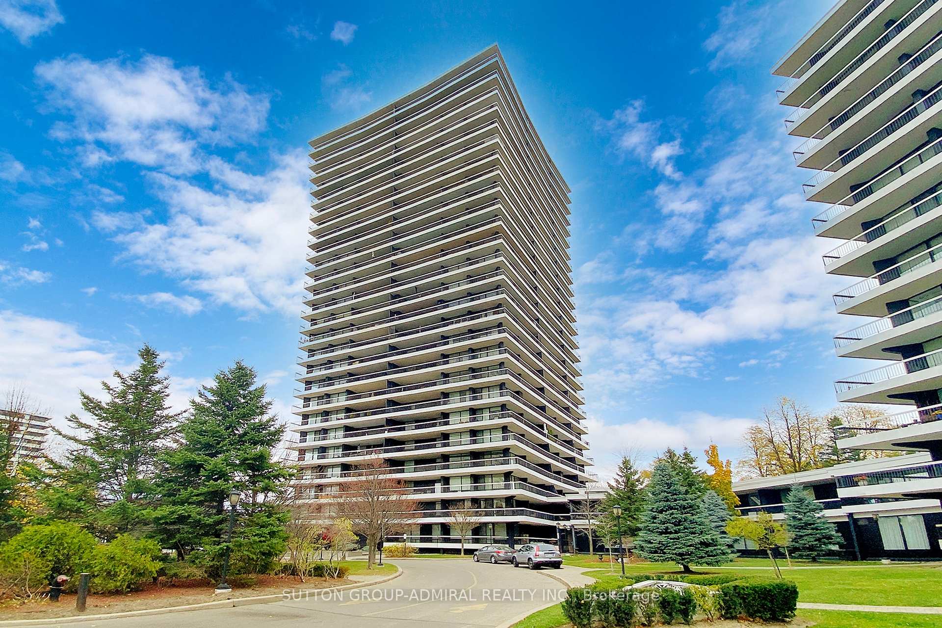 2 Bedrooms Condo at 135 Antibes, Toronto For sale